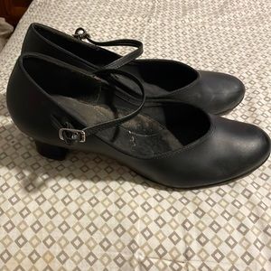 Women’s size 10 theater/character shoes